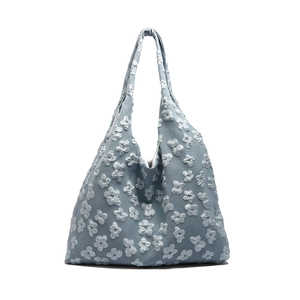 Borsa tote blu con ricamo floreale bianco e trama in tela per uso quotidiano casual