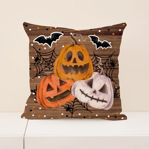 Halloween kussenhoes met pompoenen, vleermuizen en spinnenweb op houtnerf achtergrond