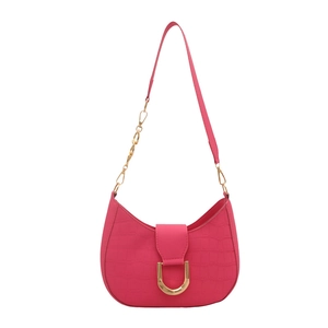 Fashionable magenta crescent underarm bag with crocodile pattern and gold buckle