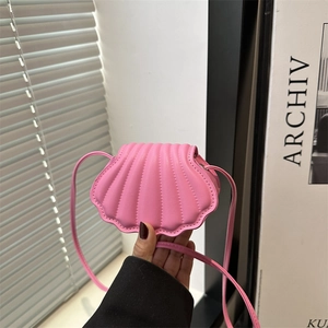 Women Fashion Shell Shaped Mini Crossbody Bag Niche Design PU Leather Shoulder Bag For Daily Vacation Styling Small Purse