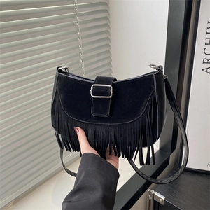 Retro Wildlederimitat Quasten Umhängetasche Für Damen Böhmisch Große Kapazität Schultertasche Mit Verstellbarem Gurt Metallschnalle