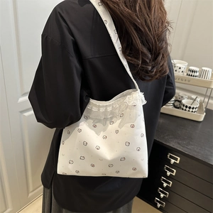 Cute white tote bag with bear prints and lace trim, stylish large capacity shoulder bag