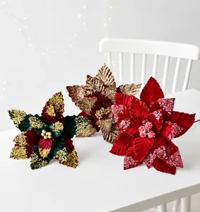 Trois fleurs de poinsettia en velours avec paillettes et cristaux pour sapin de Noël