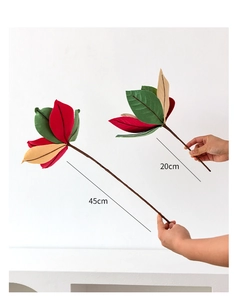Détail des feuilles de Noël en velours de 45 cm et 20 cm pour décoration de fête