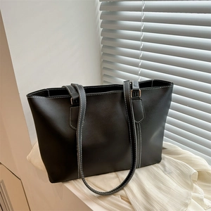 Grand sac cabas noir minimaliste avec surpiqûres blanches contrastées pour femmes chic