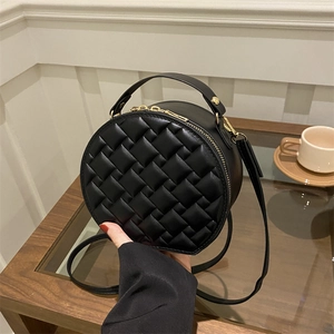 Women Round Crossbody Bag Quilted Diamond Lattice PU Leather Circle Handbag With Gold Hardware Trendy Street Style