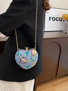 Sequin heart-shaped evening bag with floral embroidery and golden chain strap