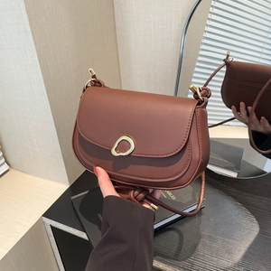 Minimalist PU Leather Crossbody Saddle Bag For Women Fashion Gold Hardware Knot Strap Underarm Bag Shoulder Handbag
