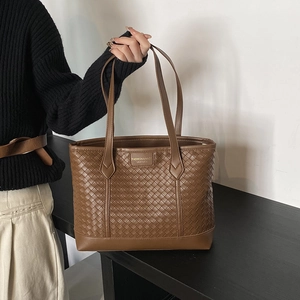 Large Capacity Woven PU Leather Tote Bag For Women Retro Intrecciato Shoulder Bag Commuter Handbag Work Daily Purse