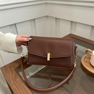 Sac À Épaule Élégant Cuir PU Femmes Rétro Sac Sous Le Bras Carré À Rabat Avec Chaîne Métal Doré Et Serrure