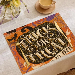 Halloween-Tischset aus Leinen mit Kürbis- und Fledermausmotiven für festliche Deko