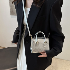 Fashion silver crossbody bag with diamond quilted pattern and metallic finish for women