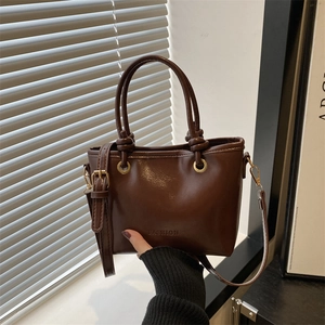 Sac à Épaule Vintage en Cuir PU pour Femmes Sac à Main Seau avec Lettres Fashion Gaufrées Fermeture Magnétique Sac Quotidien