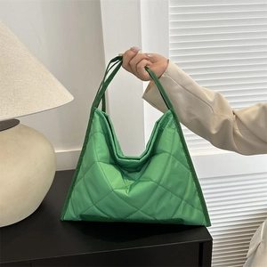 Sac À Épaule Matelassé Femmes Grande Capacité Tissu Oxford Motif Losanges Léger Sac Fourre-Tout Rembourré Mode Nuage