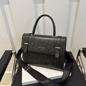 Sac Bandoulière Vintage en Cuir PU pour Femme Petit Sac à Épaule Carré Avec Large Bandoulière et Boucle Magnétique Mode Urbaine