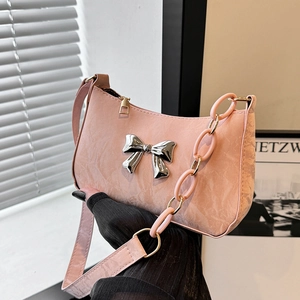 Women Pleated PU Leather Underarm Shoulder Bag With Metal Bowknot Crescent Design Street Trend Casual Party Handbag