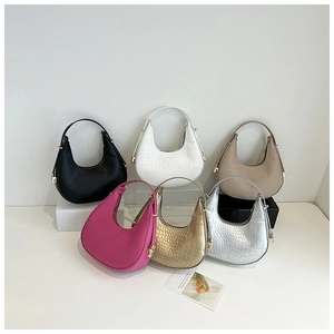 Women Crocodile Pattern Crescent Moon Underarm Bag Trendy Embossed PU Leather Hobo Shoulder Bag With Golden Hardware Fashion Handbag For Daily Commute
