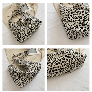 Dettagli della trama del tessuto e viste da quattro angoli della borsa hobo leopardata