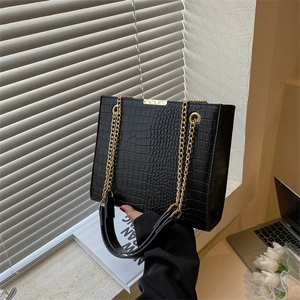 Women's Crocodile Pattern PU Leather Shoulder Bag Retro Fashion Tote Bag With Gold Chain Strap Elegant Daily Crossbody Bag