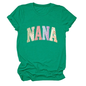 T-shirt vert en coton avec lettrage NANA en patchwork de tissus à fleurs variés