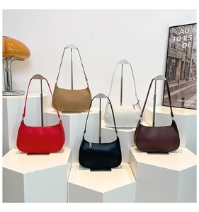 Detailed display of vintage hobo bags in five colors with lychee grain leather finish