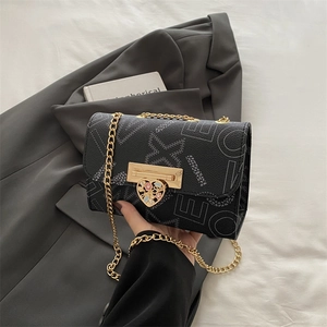 Fashion Letter Print Women PU Leather Small Square Crossbody Bag With Gold Chain Heart Shaped Lock Shoulder Bag Daily Commute