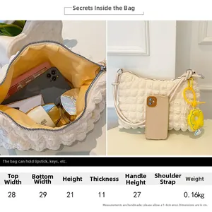Detailed size chart for the cream minimalist shoulder bag with specific dimensions