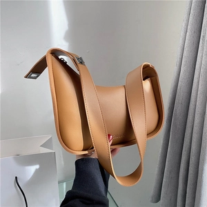 Minimalist Women PU Leather Hobo Shoulder Bag Irregular Crescent Underarm Bag Trendy Summer Fashion Crossbody Bag For Daily