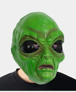 Dettagliata trama di una maschera da alieno verde in lattice per cosplay di Halloween