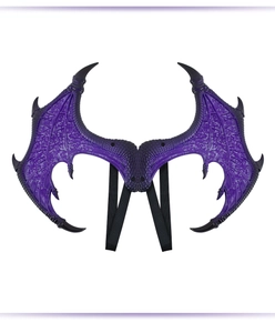 Vue détaillée d'ailes de dragon violettes avec textures et sangles pour cosplay