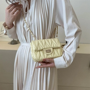 Mode Femmes Sac Bandoulière Matelassé Losanges en Cuir PU Petit Sac Carré Avec Chaîne et Fermoir
