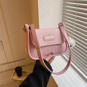 Borsa a Spalla da Donna in Pelle PU Trapuntata Colori Macaron Dolce Piccola Borsa a Tracolla Con Ciondolo in Peluche Motivo a Rombi Borsa Quotidiana