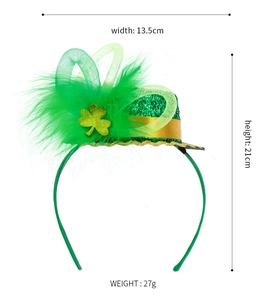 Dimensioni dettagliate del mini cappello di San Patrizio con trifoglio e piume