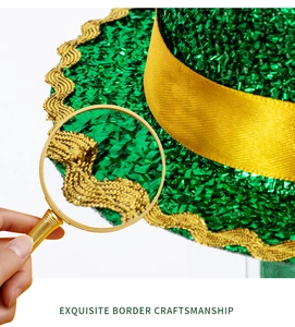 Détail du chapeau à paillettes de la Saint-Patrick avec bord doré et ruban de satin