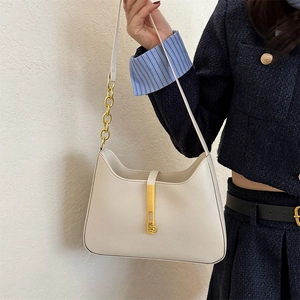 Sac sous le bras blanc crème rétro avec fermoir doré et chaîne pour femme