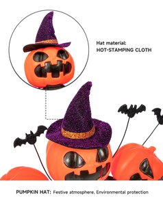 Detail van oranje pompoenhoeden en paarse glitter-tovenaarshoeden voor Halloweenfeesten