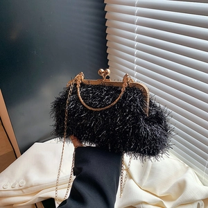 Sac de Soirée Élégant en Plumes Synthétiques et Paillettes pour Femmes Pochette Vintage Forme Coquille avec Bandoulière Chaîne