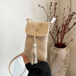Sac Bandoulière Vintage en Paille Tissée pour Femmes Fait à la Main avec Gland Petit Sac Carré pour Vacances d'Été Voyage