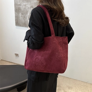 New Burgundy corduroy tote bag with embossed floral patterns for women's daily commute