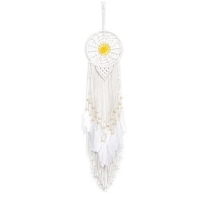 Attrape-rêves macramé bohème fait main avec motif soleil jaune et plumes blanches