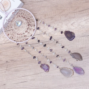 Attrape-rêves bohème violet avec pierres d'améthyste et tranches d'agate naturelle