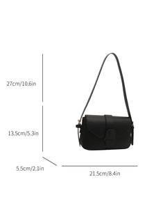 Sac à bandoulière minimaliste en similicuir noir avec dimensions et détails de taille