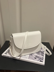 Minimalist PU Leather Crossbody Bag For Women Retro Flap Shoulder Bag Fashionable Elegant Small Square Bag