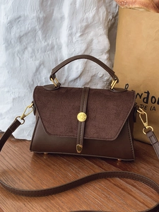 Sac à Main Femme Élégant En Similicuir PU Mat Épissé Sac Bandoulière Carré Avec Boucle Dorée Sacoche Quotidienne Moderne