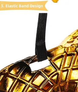 Detailopname van de gouden luipaardmasker-textuur en de elastische bandbevestiging