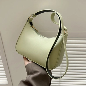 Borsa hobo verde chiaro in pelle PU con texture litchi e dettagli in metallo dorato