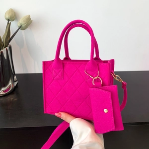 Three-piece rose red felt tote bag set with quilted pattern and detachable strap
