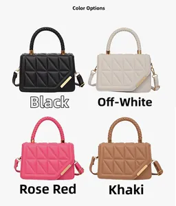 Collection de sacs bandoulière matelassés en noir, blanc cassé, rose et kaki à anses tissées