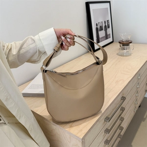 Women Fashion Lychee Texture Hobo Bag Minimalist PU Leather Crescent Shoulder Bag With Adjustable Strap Everyday Casual Underarm Bag