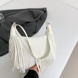 White minimalist tassel shoulder bag with lychee pattern leather and gold metal hardware